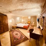 Asma Alti Cave Hotel *
