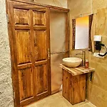Asma Alti Cave Hotel