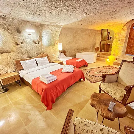 Asma Alti Cave * Nar