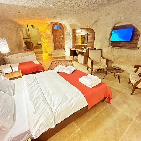Asma Alti Cave
