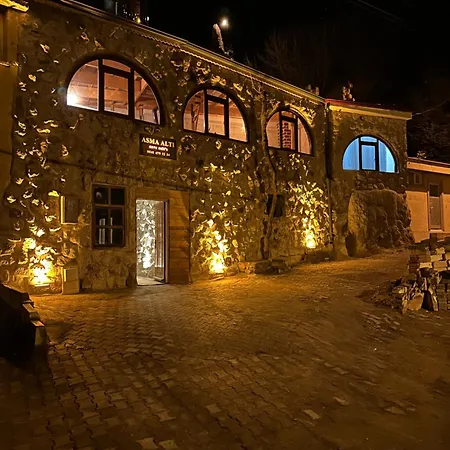 Asma Alti Cave *